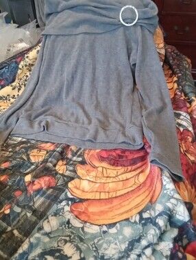 #699 Gray Knit Sweater with Decorative Buckle - XS